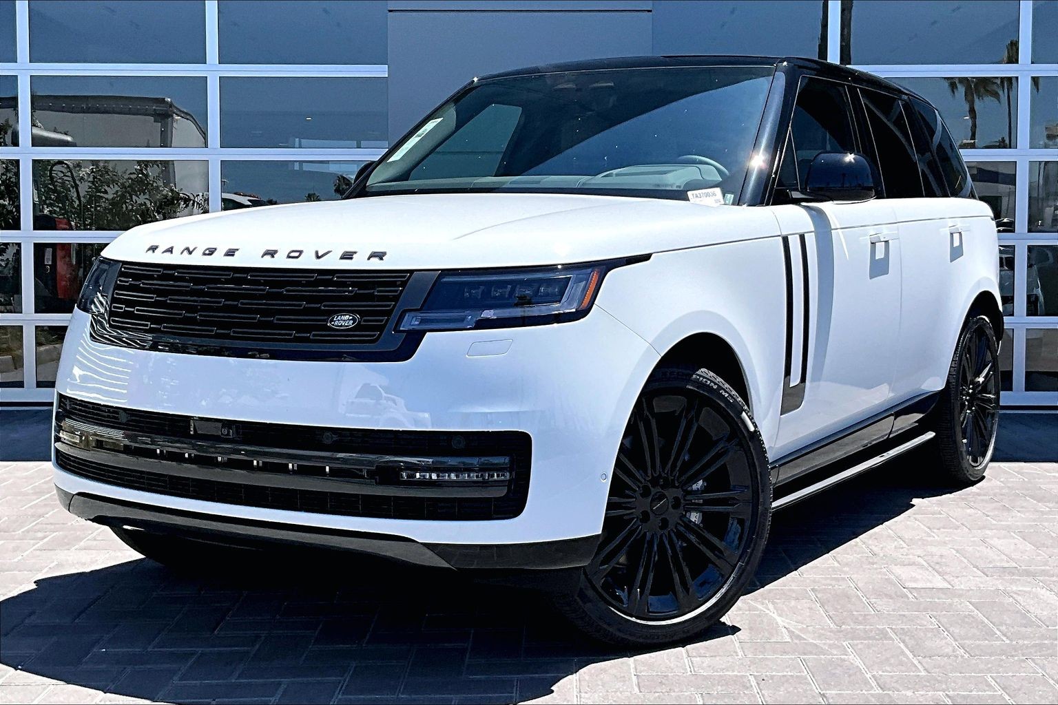 その他 Rolling Rover - Made in USA New 2026 Land Rover Range Rover SE SUV in Riverside #LTA370036